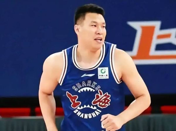 PG电子APP 闫鹏飞22+12上海2-1晋级八强 首钢4人被驱逐